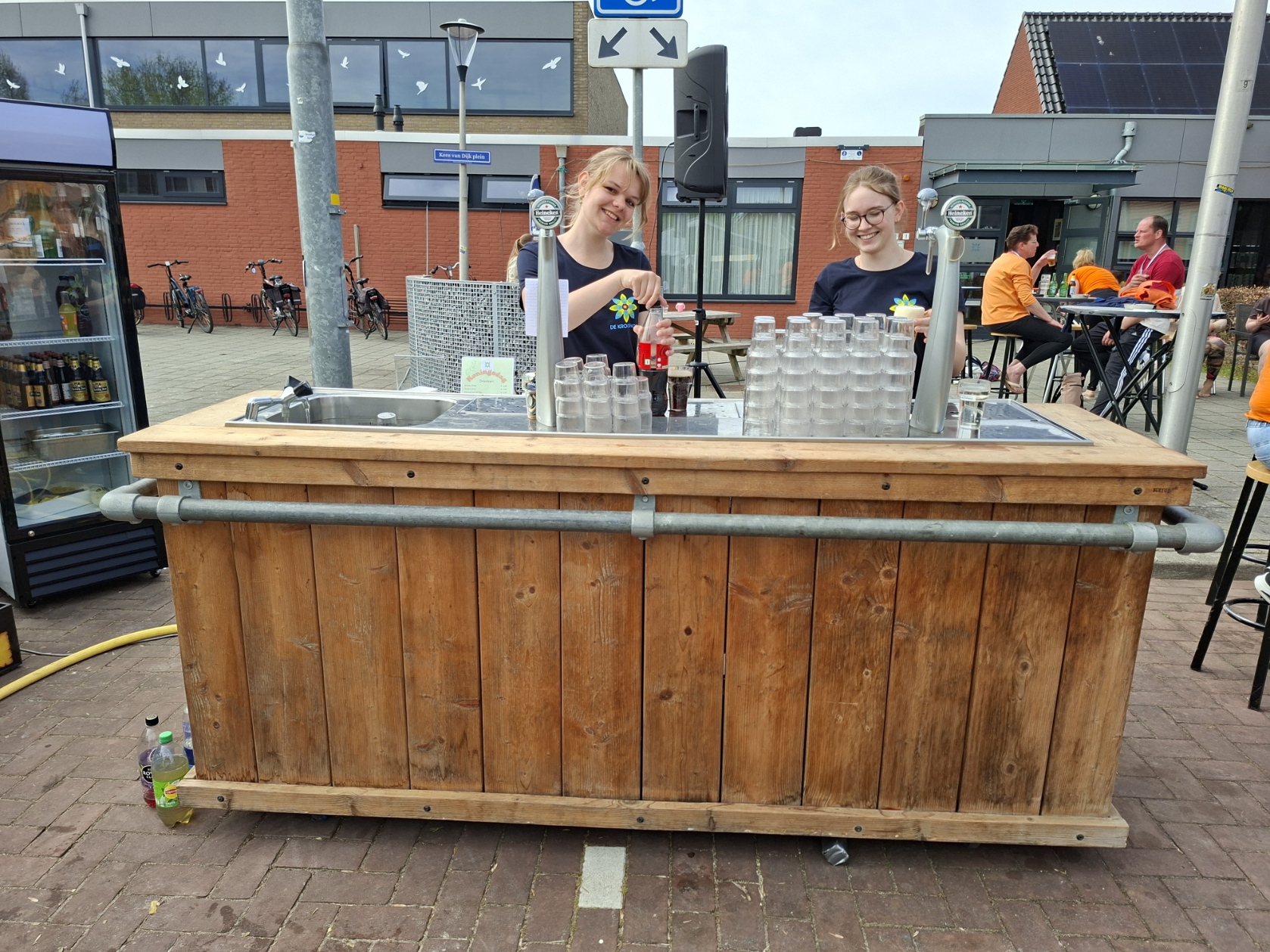 bar met desiree en ingrid1